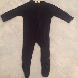 Kyte baby long sleeve zip up footie